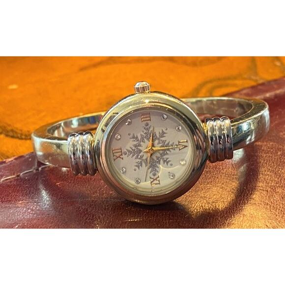 Women's Charter Club Gold Tone Watch, Bangle Bracelet with Snowflake Pattern - Picture 1 of 3